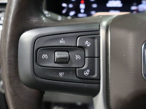 Used 2022 GMC Yukon XL Denali image 39