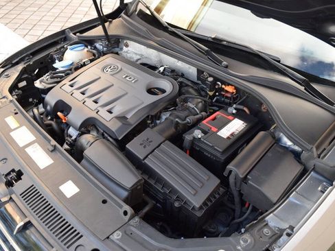 Used 2015 Volkswagen Passat TDI SEL Premium image 80