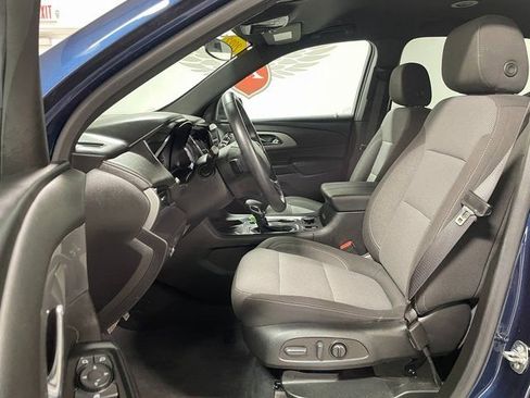 Used 2023 Chevrolet Traverse LT image 11