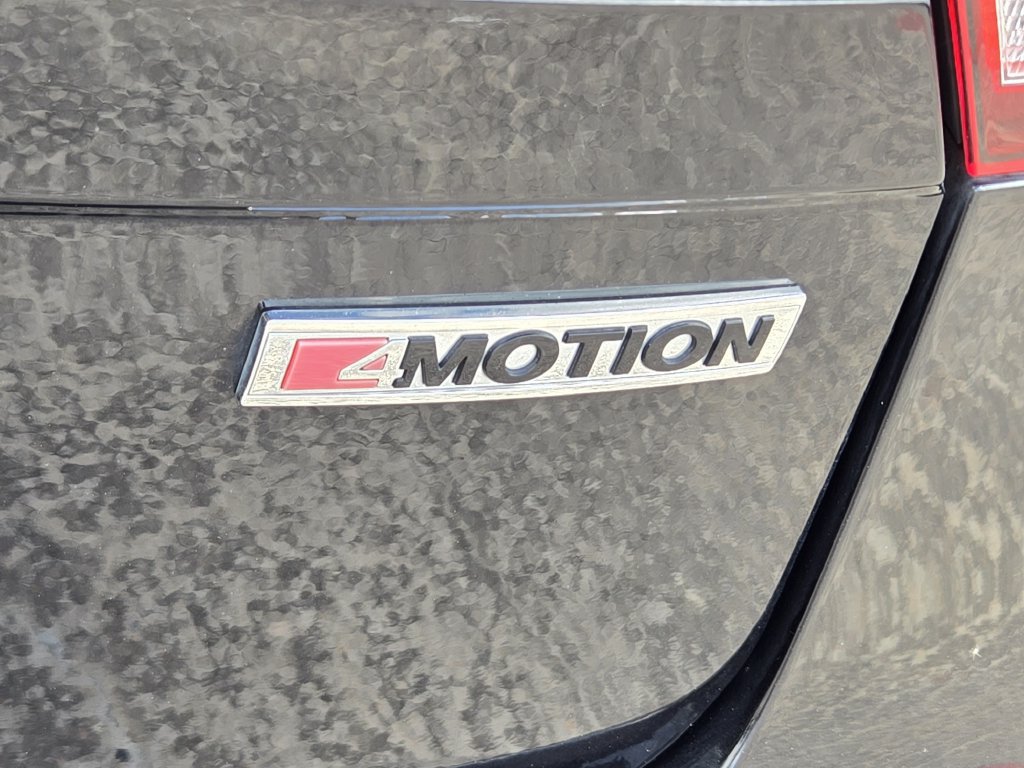 Used 2021 Volkswagen Tiguan SEL AWD/4WD image 10