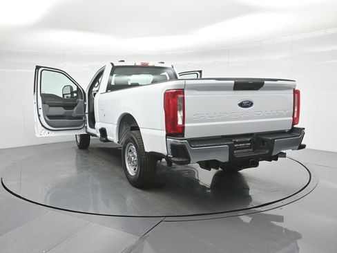 New 2026 Ford F250 XL w/ XL Chrome Package image 29