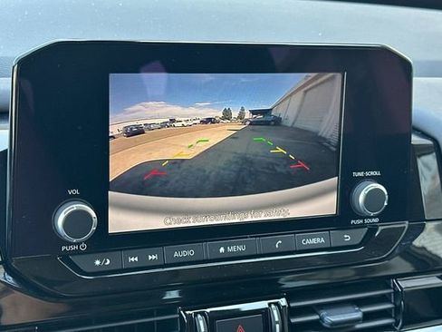 New 2025 Nissan Pathfinder SV image 16