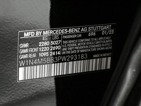 Certified 2023 Mercedes-Benz GLB 35 AMG 4MATIC image 27