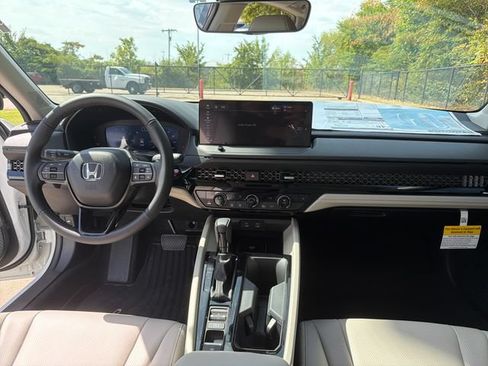 New 2026 Honda Accord EX-L image 15