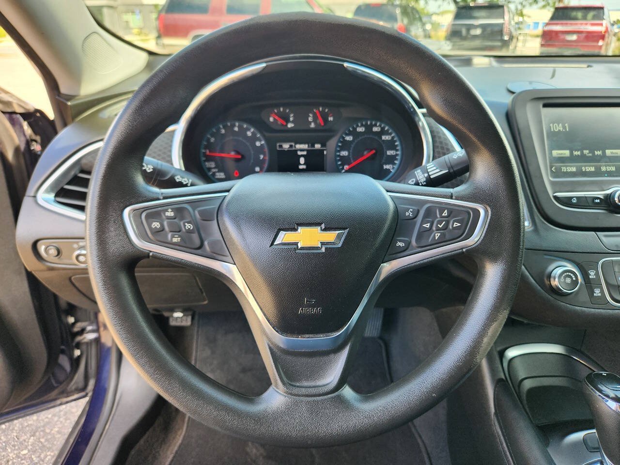 Used 2018 Chevrolet Malibu LT FWD image 21