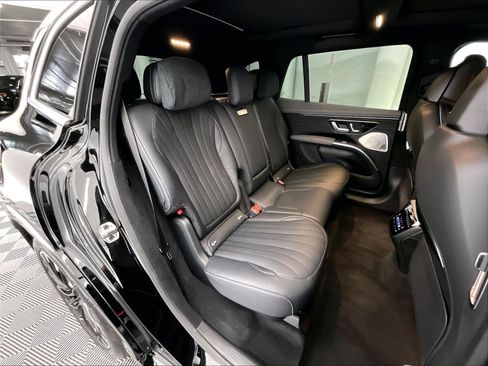 Used 2026 Mercedes-Benz EQS 400 4MATIC SUV image 16