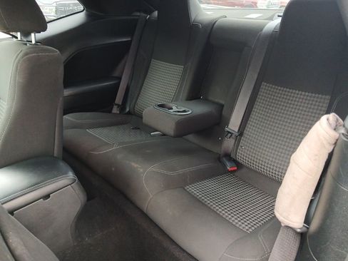 Used 2022 Dodge Challenger SXT w/ Driver Convenience Group image 30