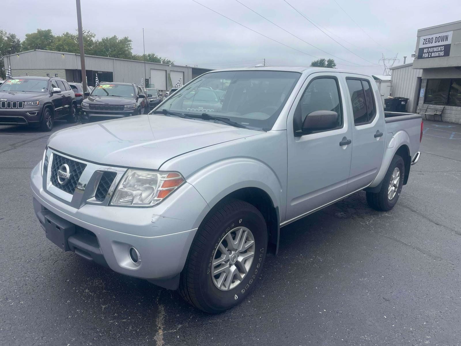 Used 2016 Nissan Frontier SV w/ SV Value Truck Package AWD/4WD image 3