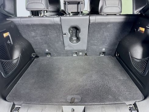 Used 2016 Jeep Renegade Trailhawk w/ Premium Trailhawk Package image 28