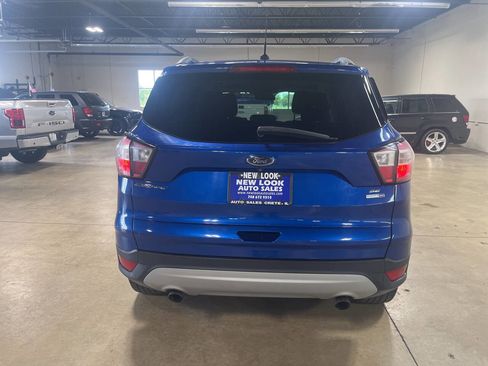 Used 2018 Ford Escape SE image 6
