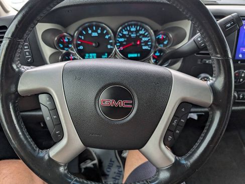 Used 2014 GMC Sierra 2500 SLE w/ SLE Preferred Package AWD/4WD image 22