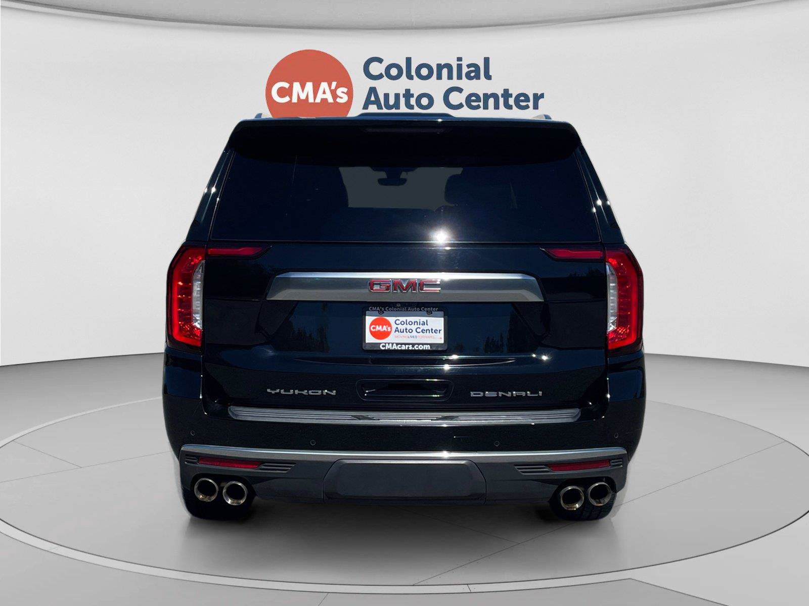 Used 2022 GMC Yukon XL Denali w/ Denali Premium Package AWD/4WD image 4