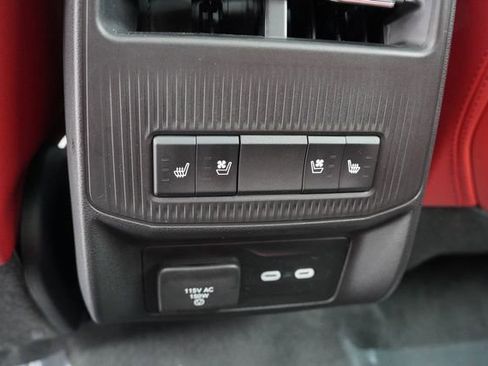 Used 2024 Jeep Wagoneer Launch Edition AWD/4WD image 19
