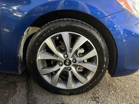 Used 2016 Hyundai Accent SE w/ Option Group 03 image 30