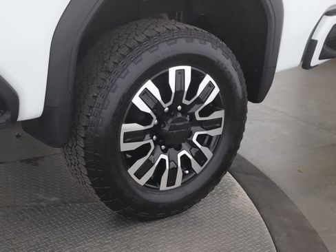 Used 2026 GMC Sierra 3500 Denali Ultimate AWD/4WD image 14