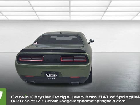 Used 2022 Dodge Challenger R/T image 13