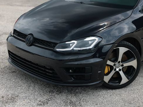 Used 2017 Volkswagen GTI Sport FWD image 18
