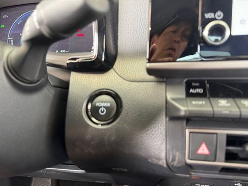 Certified 2025 Toyota Camry SE image 30