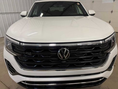 Certified 2024 Volkswagen Atlas Cross Sport SEL Premium R-Line image 3