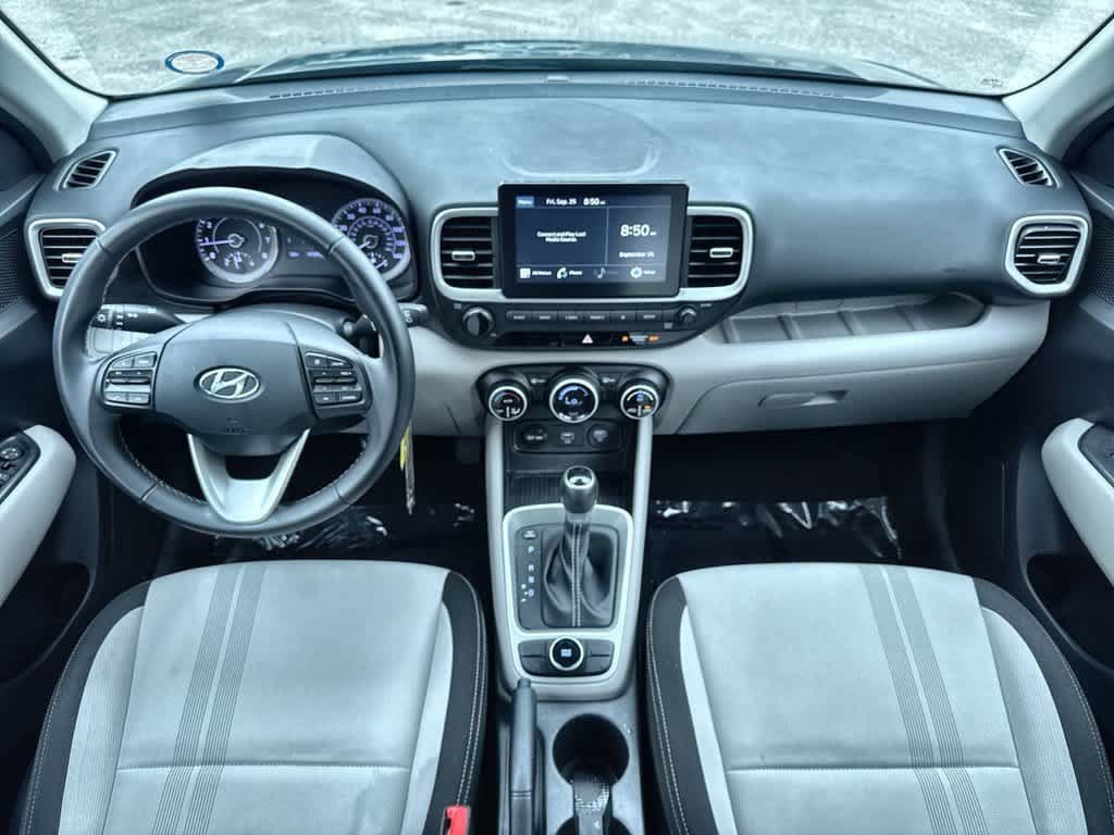 Used 2021 Hyundai Venue SEL FWD image 24
