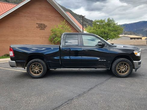 Used 2022 RAM 1500 Big Horn AWD/4WD image 2