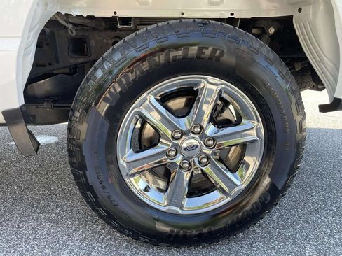 Used 2025 Ford F150 XLT w/ Equipment Group 301A Standard AWD/4WD image 10
