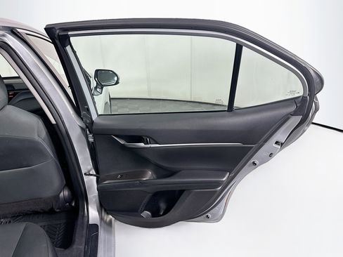Used 2023 Toyota Camry LE image 27