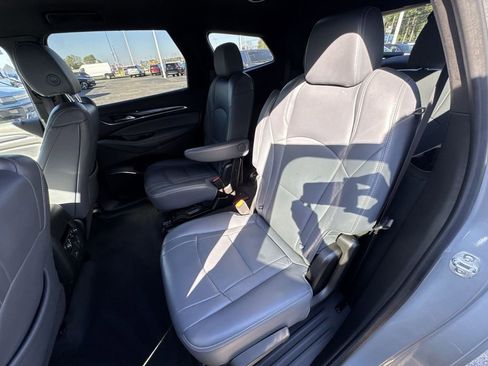 Certified 2024 Buick Enclave Premium image 24