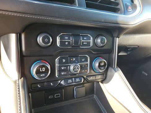Used 2024 Chevrolet Tahoe LT w/ Luxury Package RWD image 21