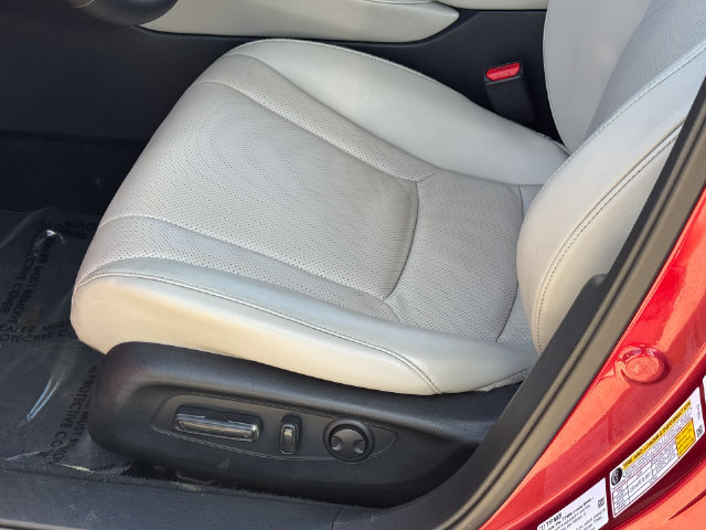 Used 2024 Honda Accord Touring image 12