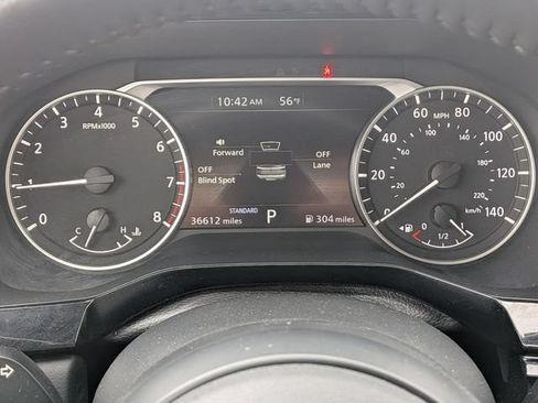 Used 2025 Nissan Pathfinder SV FWD image 11