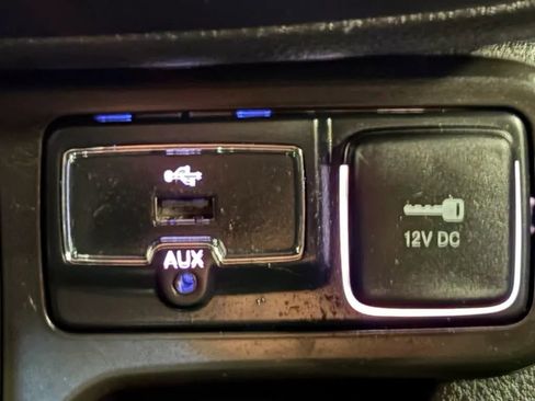 Used 2020 Jeep Renegade Altitude AWD/4WD image 35