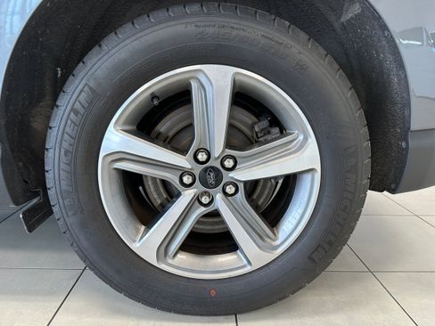 Used 2024 Ford Edge SEL w/ Convenience Package AWD/4WD image 8