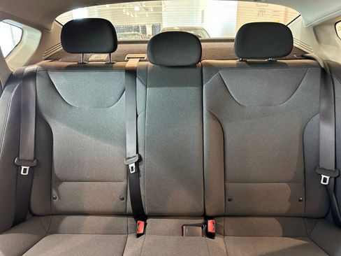 Used 2025 Kia K4 LXS image 37