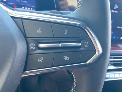 New 2026 Chevrolet Traverse Z71 w/ Driver Confidence Package AWD/4WD image 15