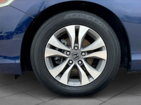 Used 2013 Honda Accord LX image 11