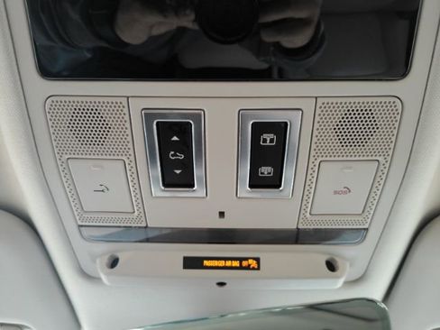 Used 2023 Land Rover Defender 110 SE AWD/4WD image 54