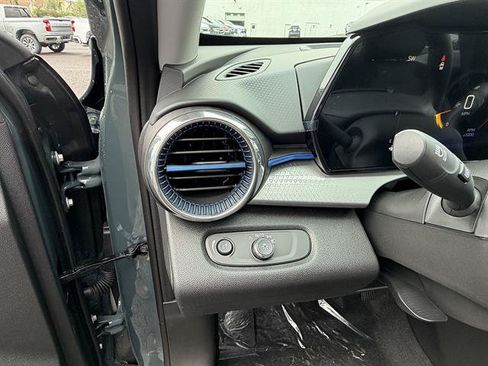 New 2026 Chevrolet Trax LT w/ Driver Confidence Package FWD image 12