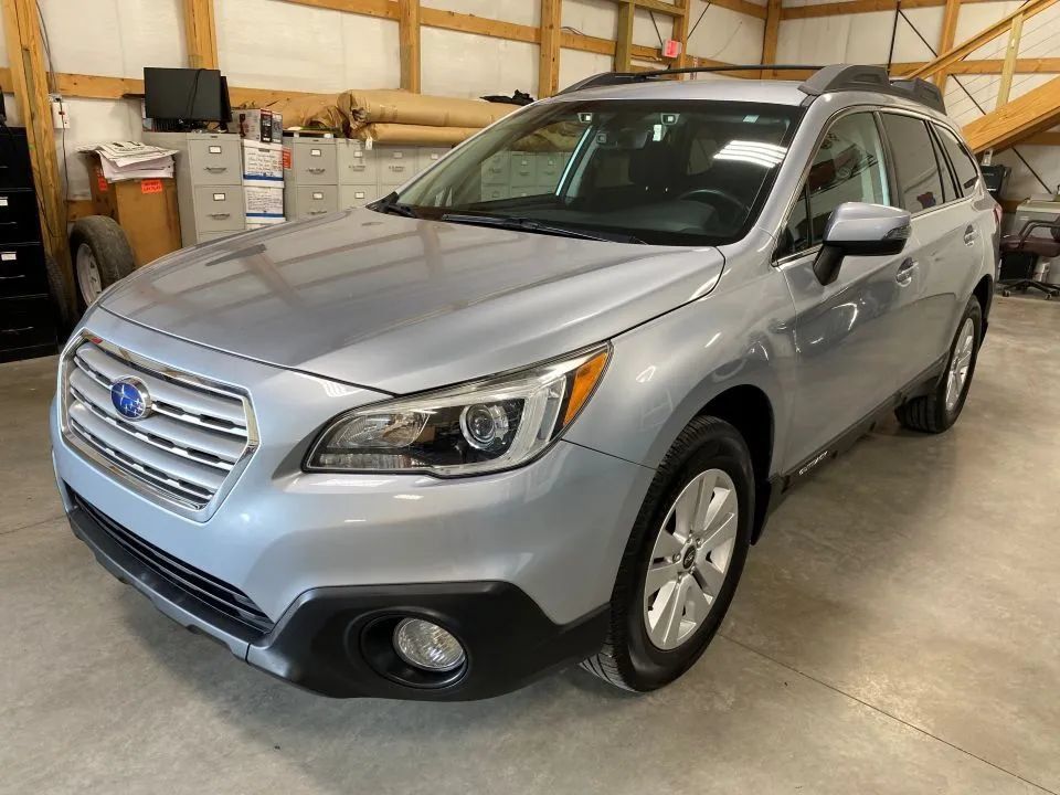 Used 2017 Subaru Outback 2.5i Premium AWD/4WD image 13