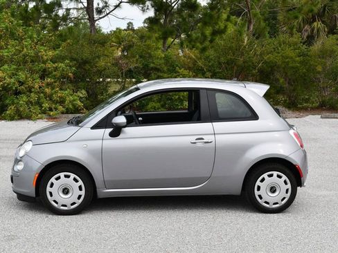 Used 2015 FIAT 500 Pop FWD image 3