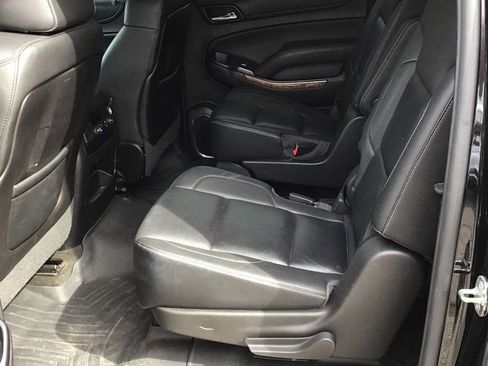 Used 2016 Chevrolet Suburban LTZ image 6