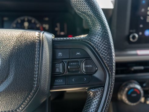 Used 2024 Toyota Tacoma SR5 AWD/4WD image 28