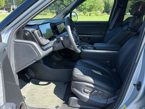 Used 2024 Rivian R1S Adventure Quad AWD/4WD image 10