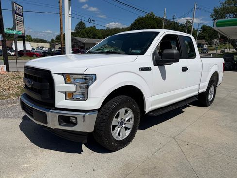 Used 2017 Ford F150 XL w/ Equipment Group 101A Mid AWD/4WD image 5