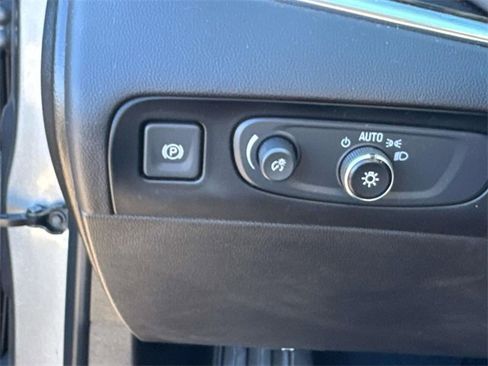 Used 2021 Buick Enclave Avenir w/ Avenir Technology Package image 27