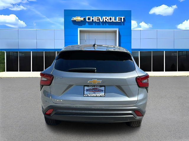 New 2026 Chevrolet Trax LS w/ Driver Confidence Package FWD image 5