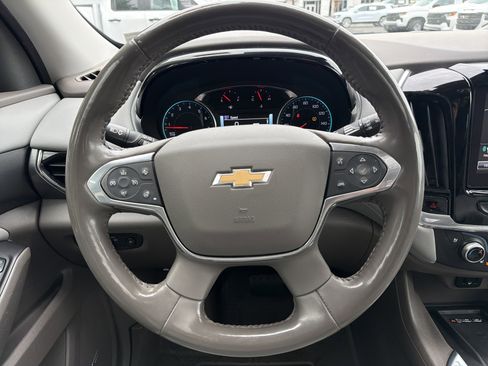 Used 2019 Chevrolet Traverse Premier image 18
