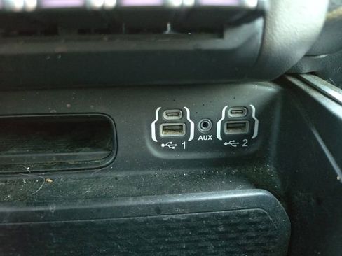 Used 2022 RAM 1500 Lone Star image 6