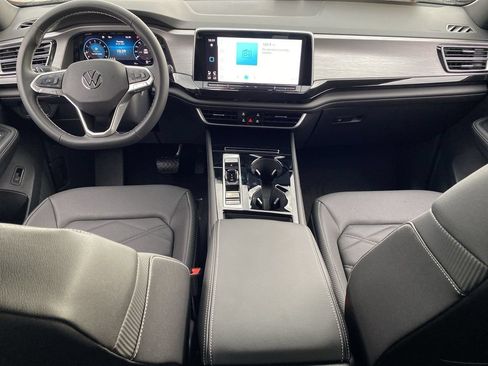 New 2026 Volkswagen Atlas Cross Sport SE FWD image 11