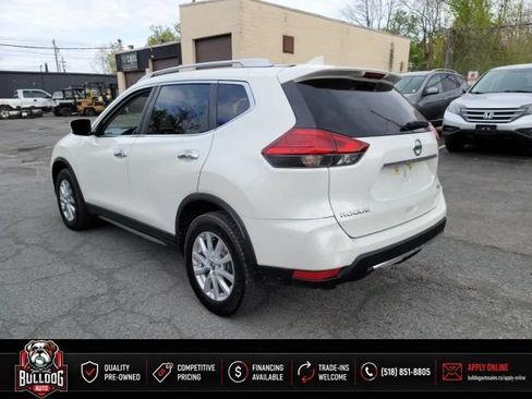 Used 2017 Nissan Rogue SV AWD/4WD image 8
